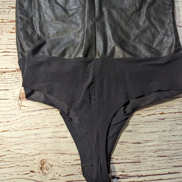 Commando Faux Leather Black T Shirt Bodysuit Medium Great Condition - Picture 6 of 11